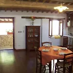 Bed & Breakfast Valdipetrina 3*